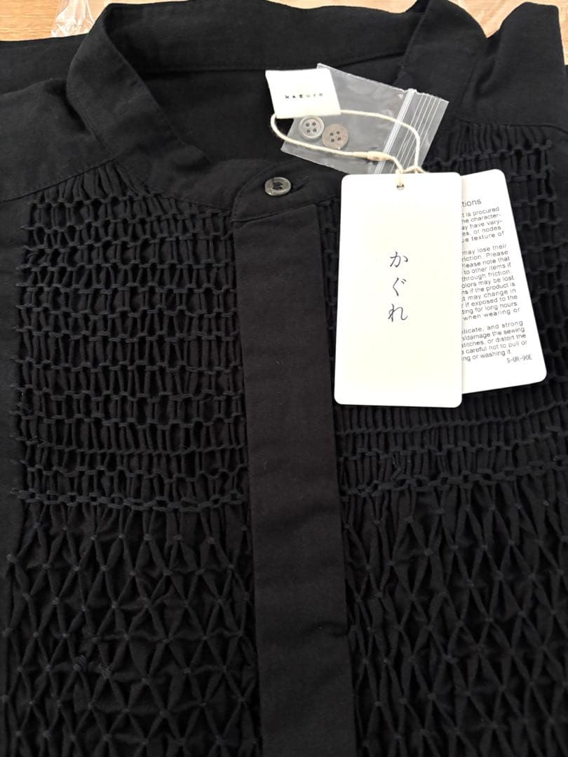 新品タグ付　かぐれ　コットンスモッキングブラウス　黒　完売