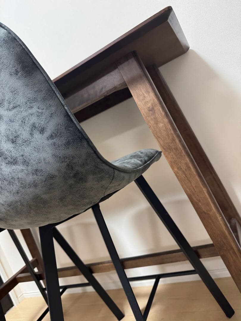 カウンターテーブル➕カウンターテーブルチェア2脚です