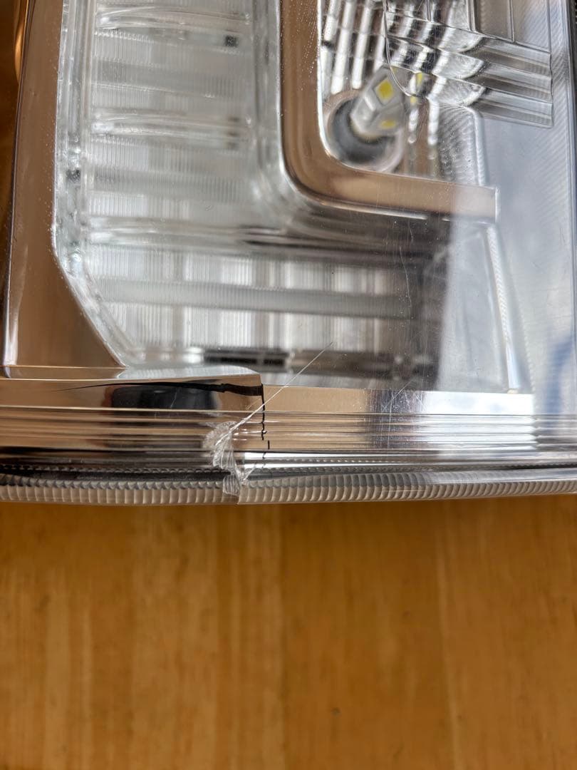 テールランプ2個セットとトリムパーツ　　タント610 値下げ中