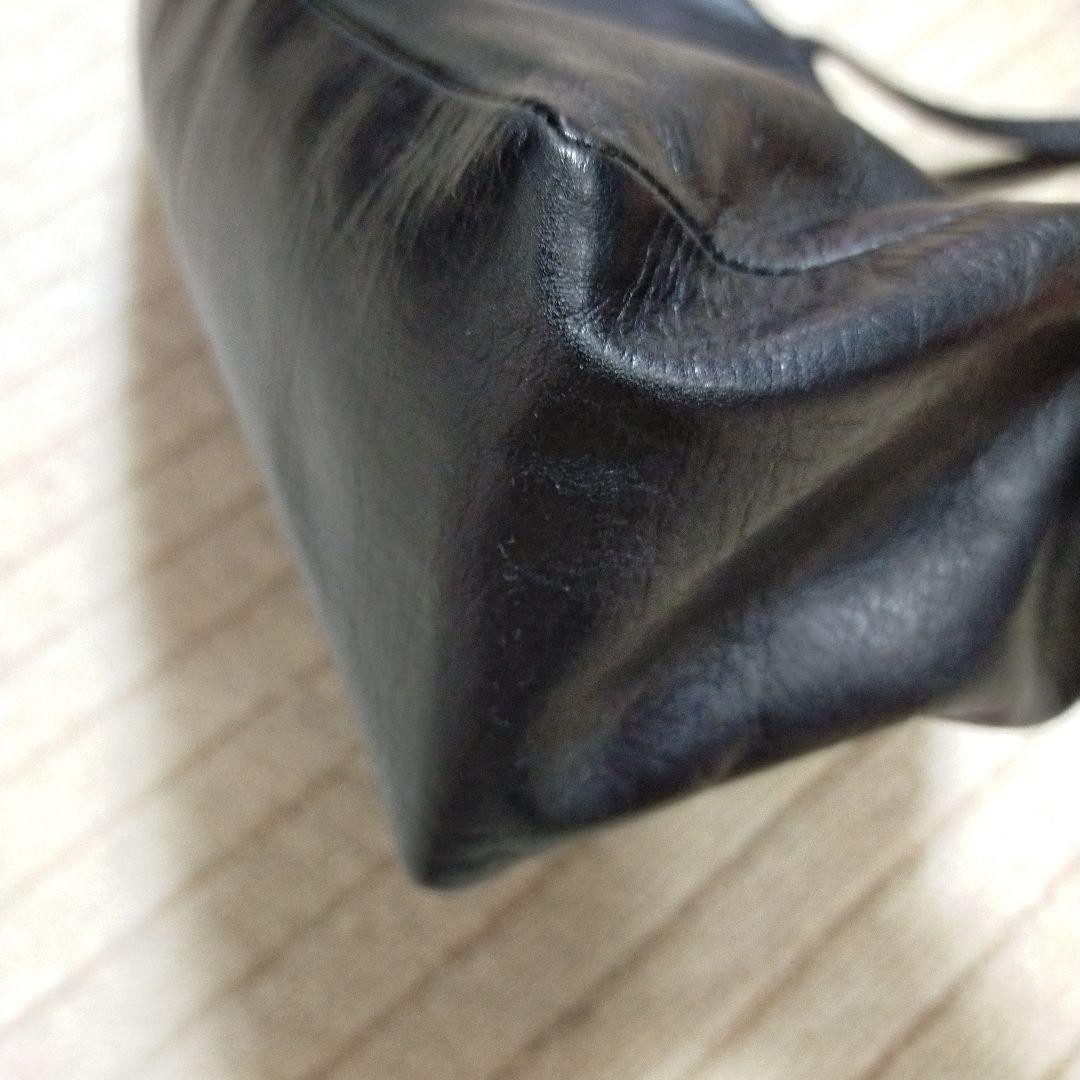 北欧、暮らしの道具店　ラウンドレザーバッグ　ブラック