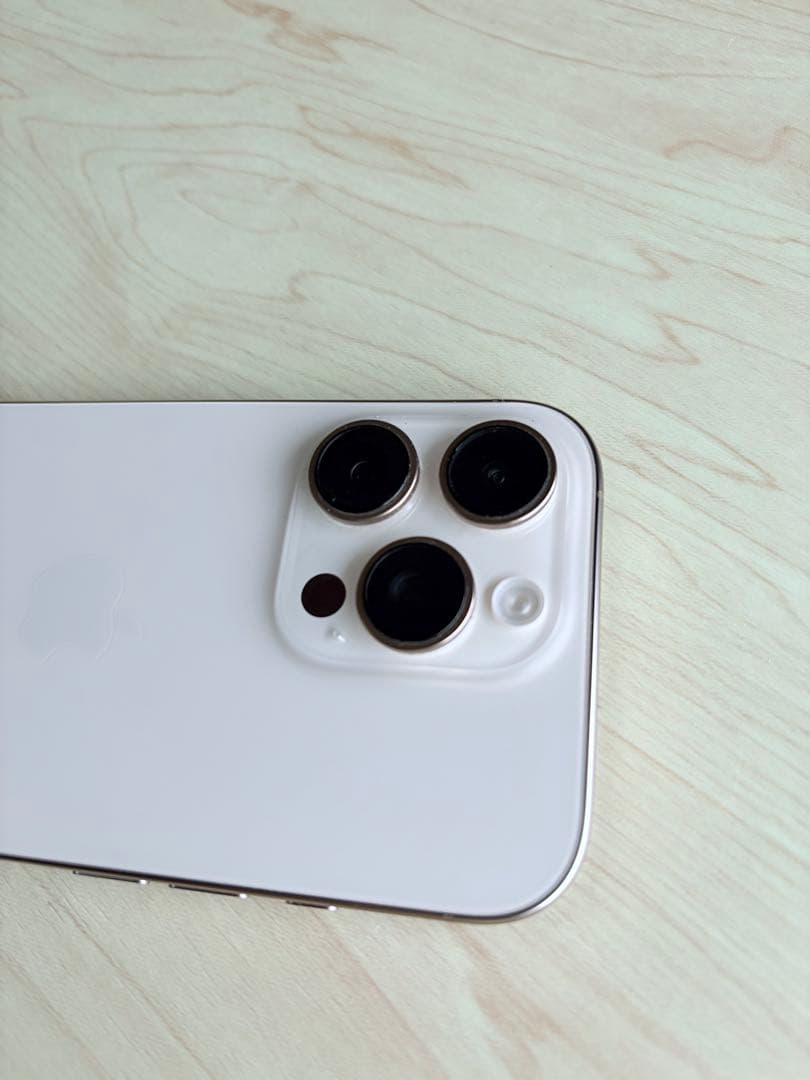 【美品】iPhone16 pro 128GB