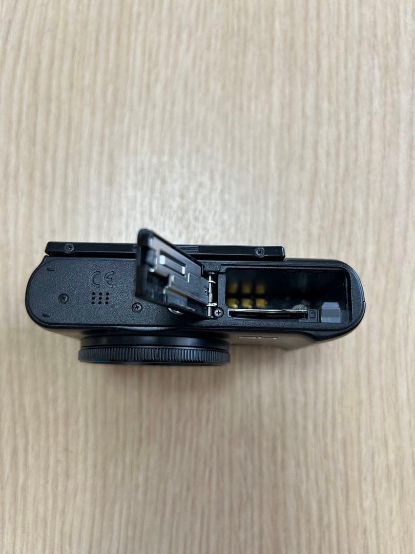 デジタルカメラ CASIO HIGH SPEED EXILIM EX-ZR1000