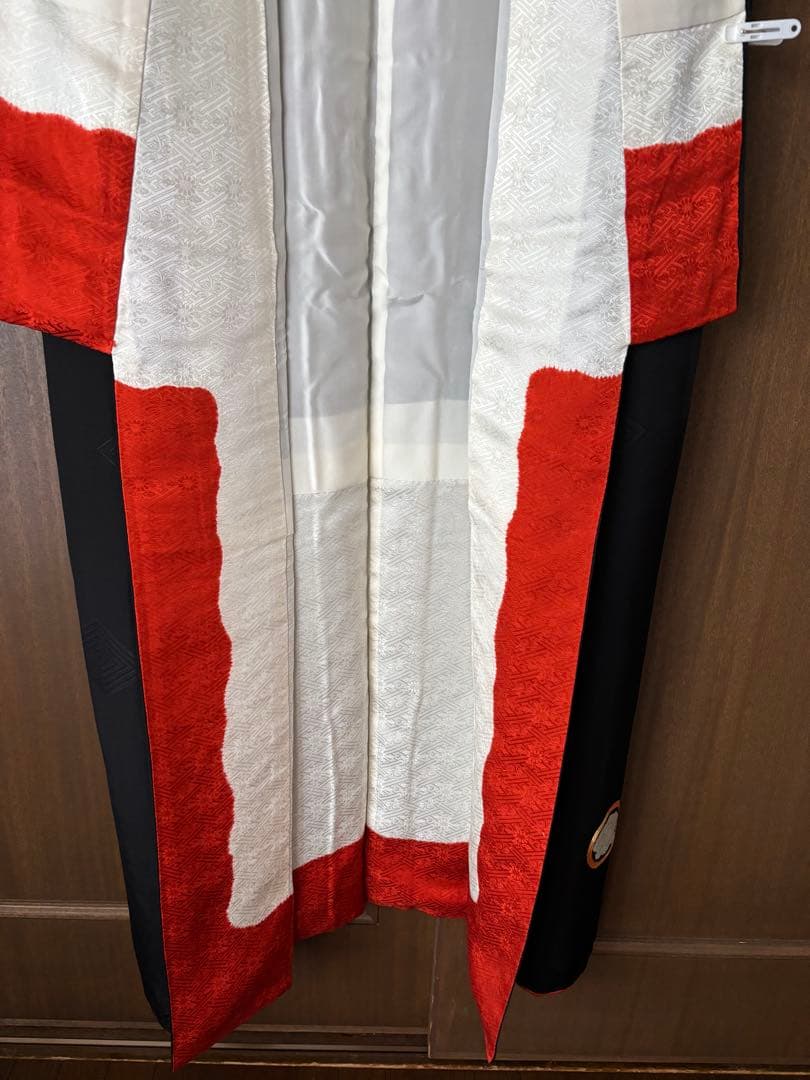 黒色 訪問着 刺繍入り