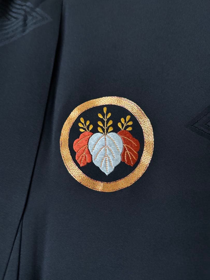 黒色 訪問着 刺繍入り