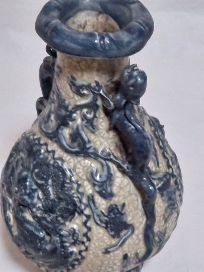 中国美術　骨董　青龍　花瓶　置き物