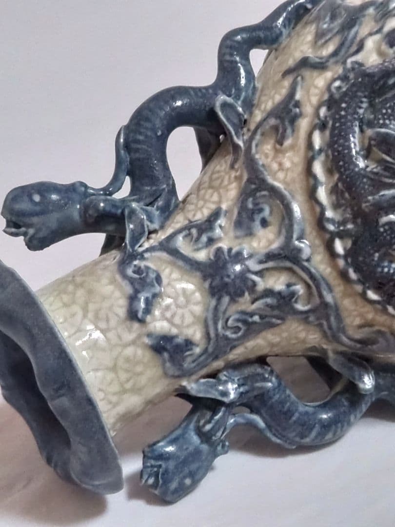 中国美術　骨董　青龍　花瓶　置き物