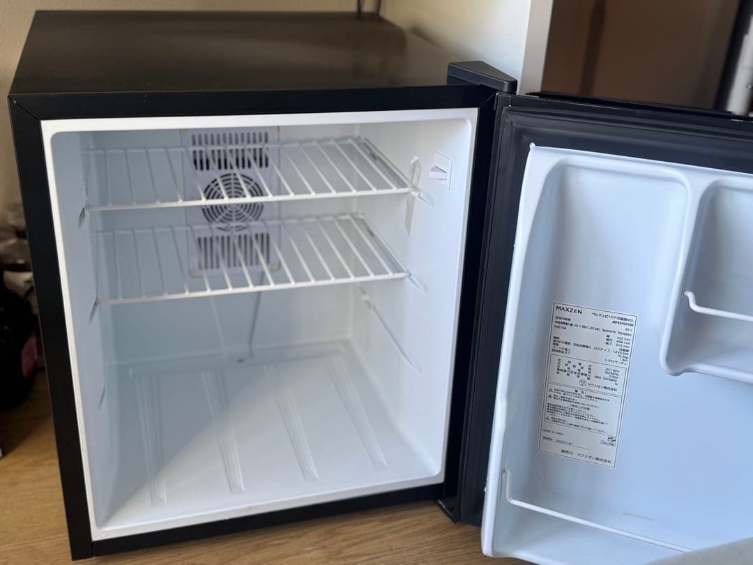 MAXZEN 冷蔵庫 45L クリアブラックJRP45HS01