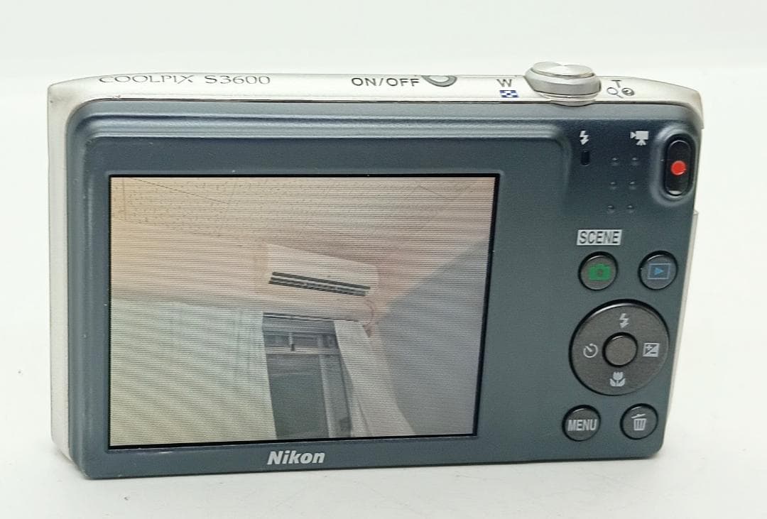 Nikon COOLPIX S3600 8倍ズーム デジタルカメラ 充電器付き