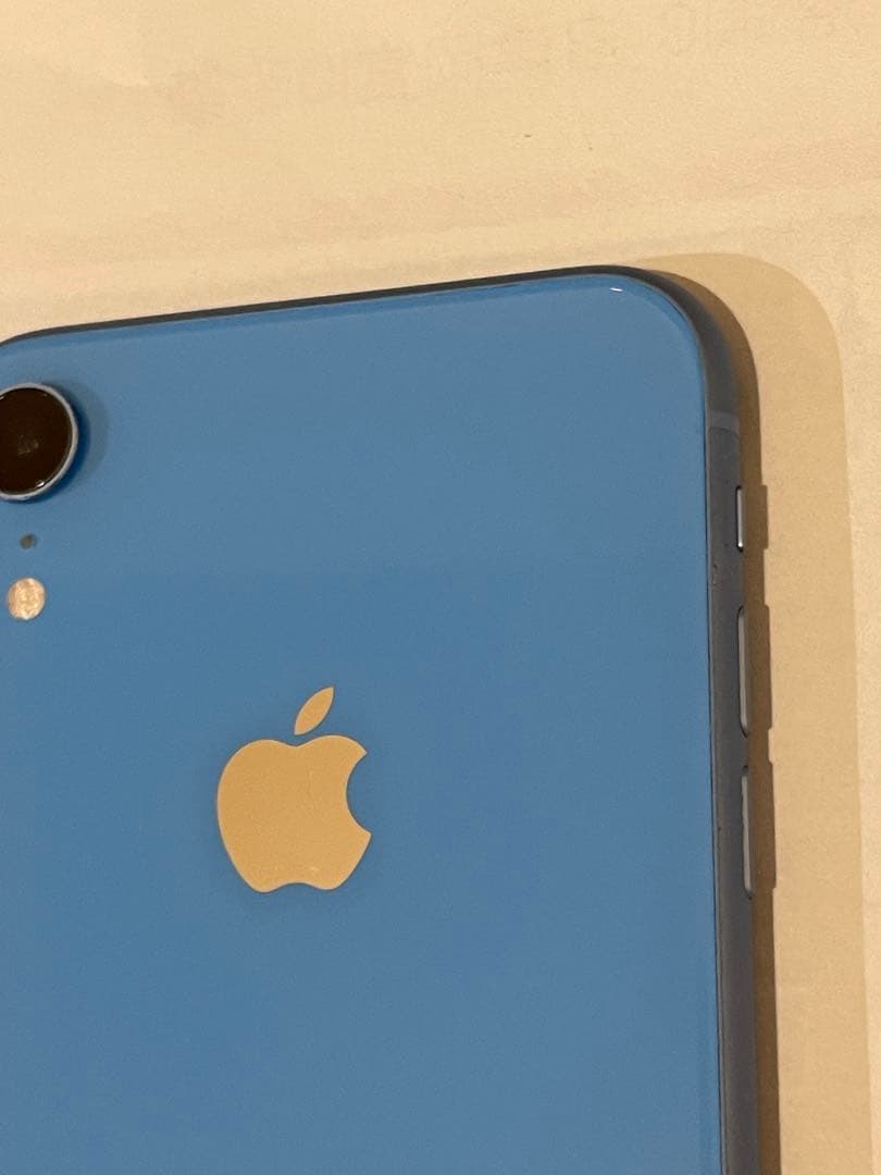 iPhone XR 128GB 充電最大75パーセントSIMフリー　匿名発送
