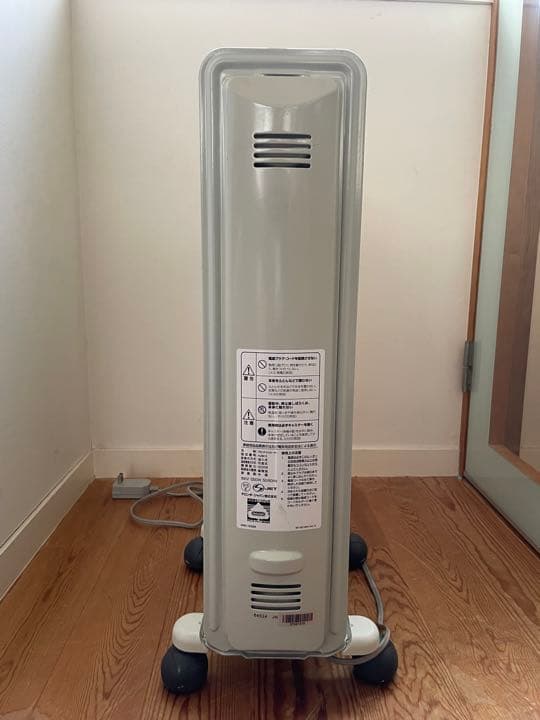 DeLonghi デロンギ オイルヒーター HJ0812