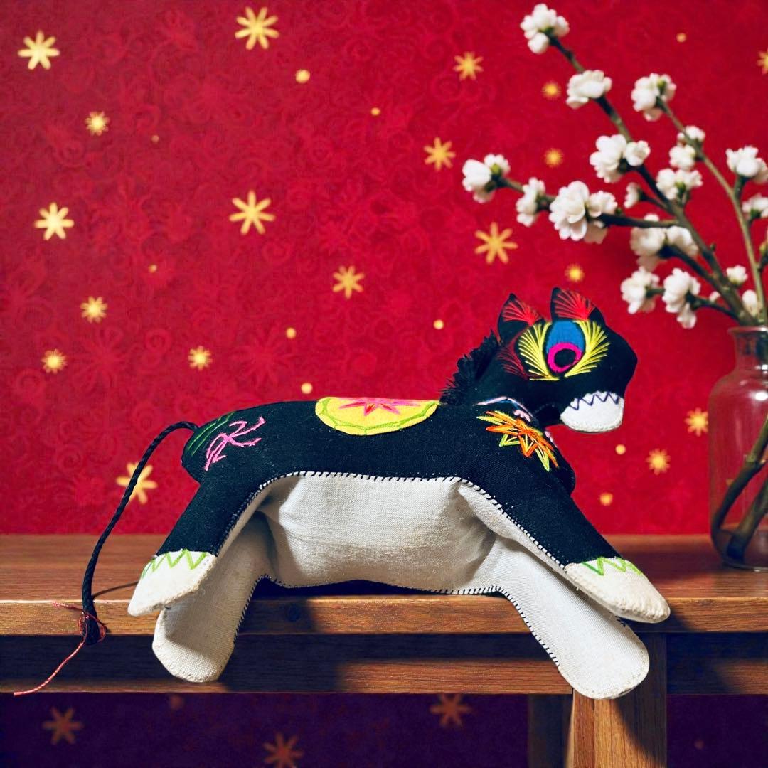 昭和期の中国民間玩具・陝西省西安 毛馿（馬/黒）郷土玩具　午年　干支飾り