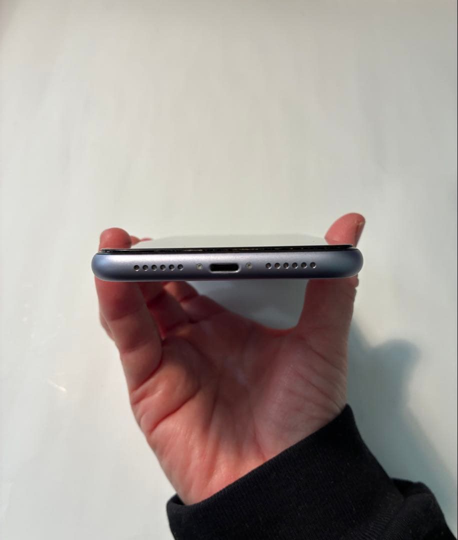 iPhone 11 64GB パープル SIMフリー 液晶不良 ジャンク