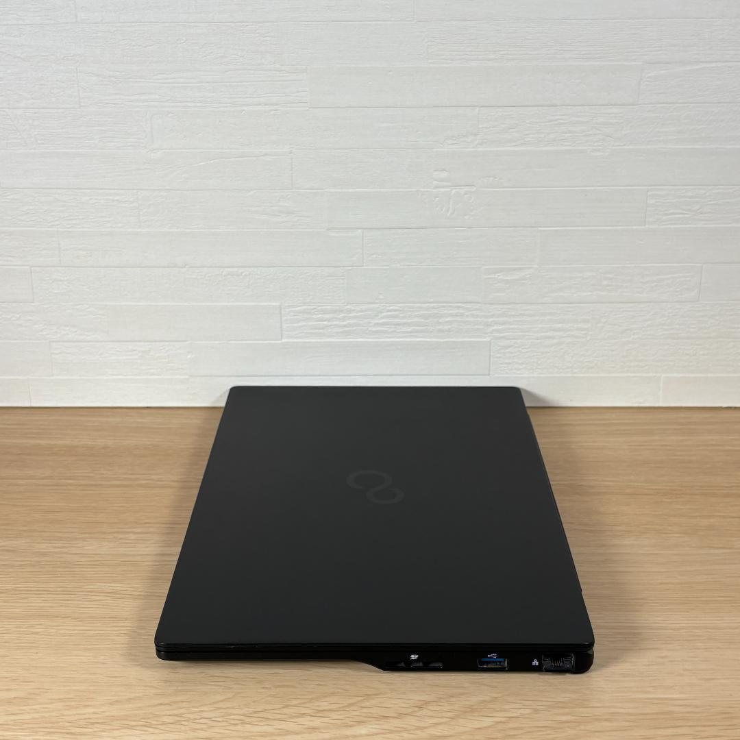 富士通　11世代i5　ノートパソコン　Windows11　SSD　オフィス　18