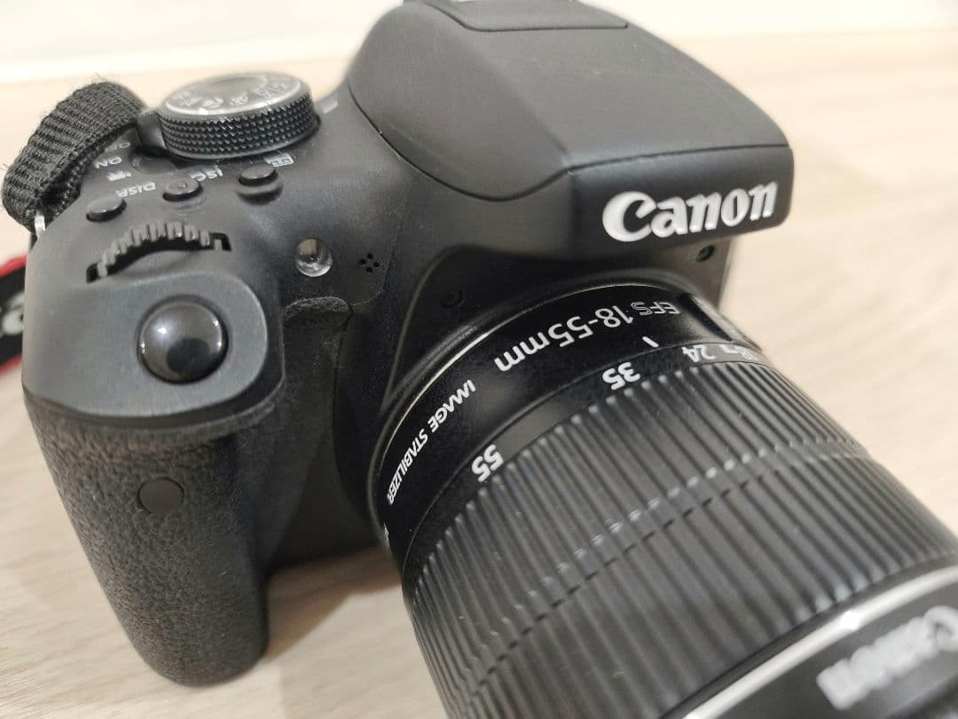 Canon EOS Kiss X8i デジタル一眼レフカメラ レンズキット