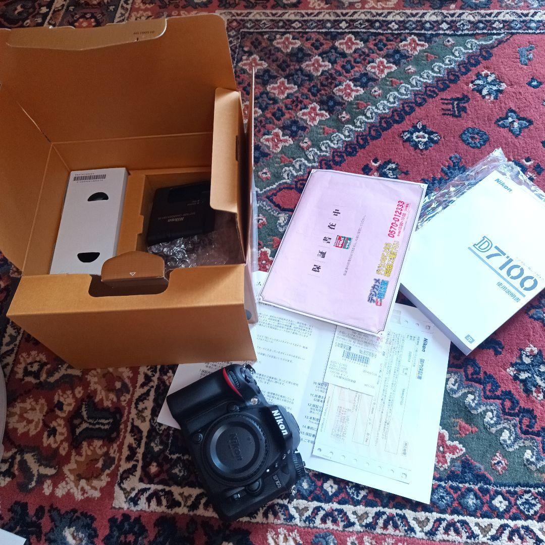 美品　 Nikon ニコンd7100 (ショット4000枚) 一眼レフ