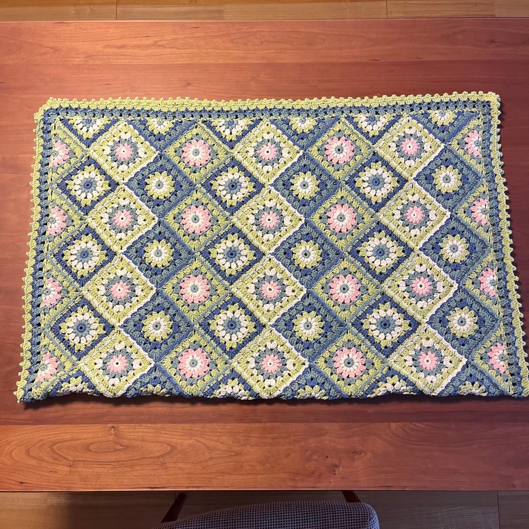 『ブランケット〈睡蓮〉』ホビーラホビーレ〜手編み〜マルチカバー