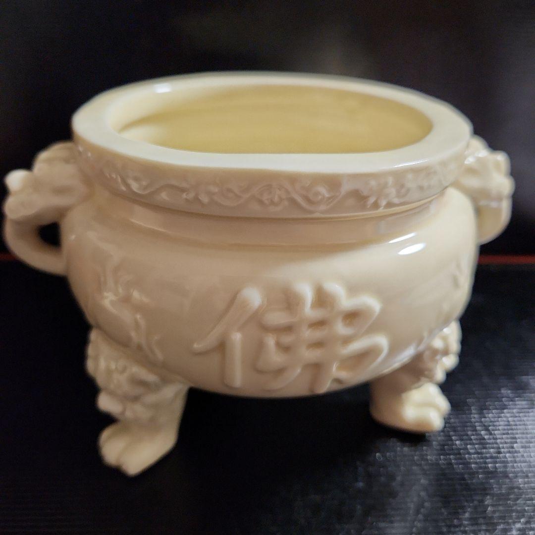 徳化窯白磁三獣足香枦