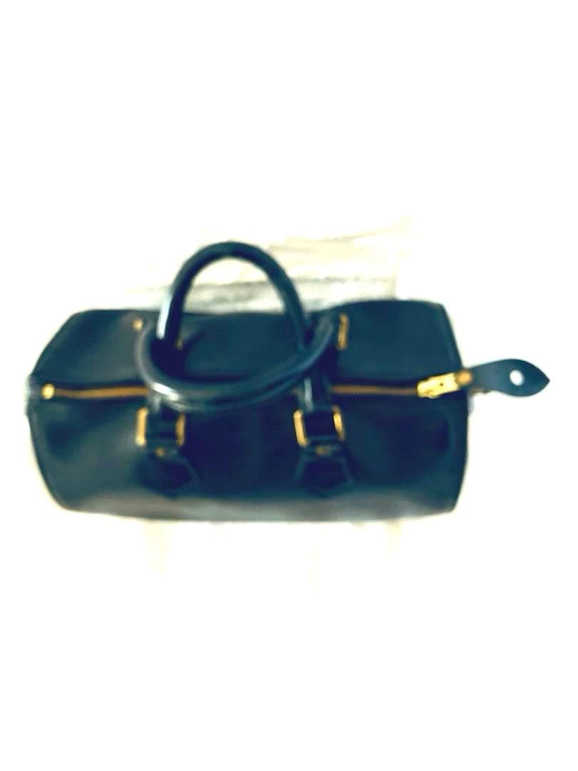 LOUISVUITTONブラックエピ加工レザー中古お買得品