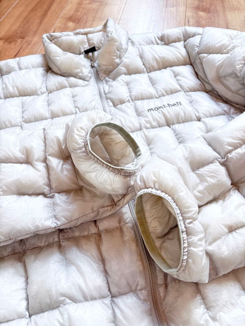 【モンベル完売品】　プラズマ1000ダウンジャケット　ライトグレー