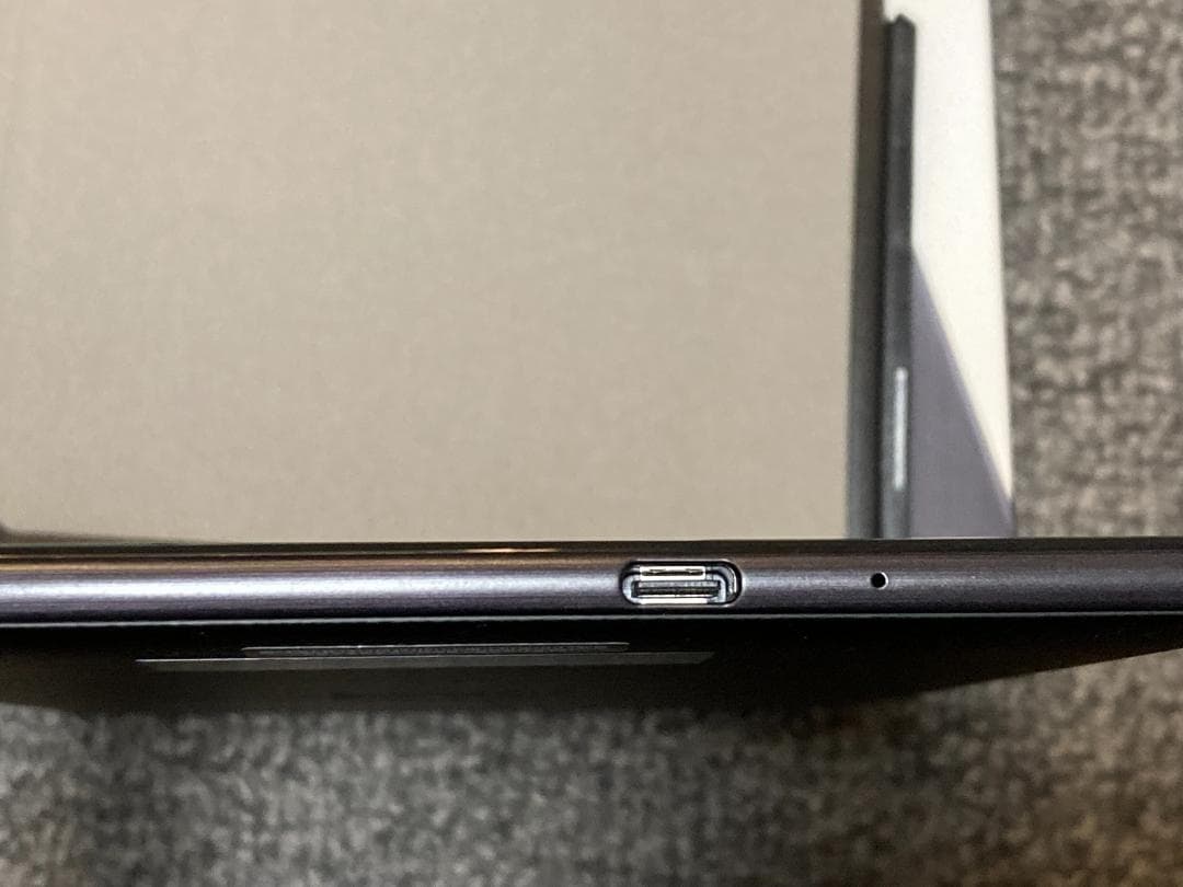 極美品ASUS ZenPad3 8.0 Z581KL-BK32S4 SIMフリー