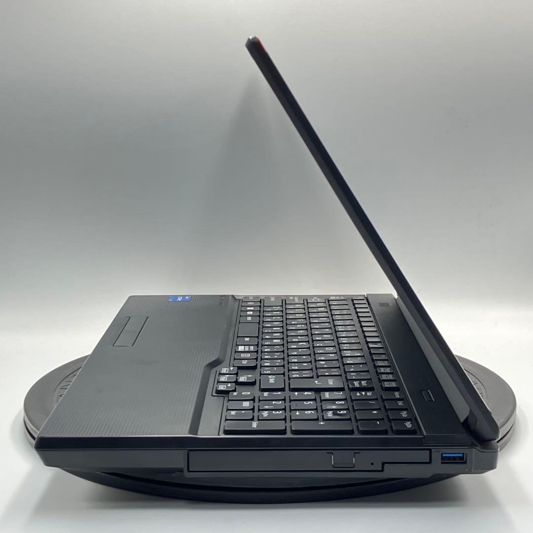 090 富士通 A5512/J i5-1245U win11 office