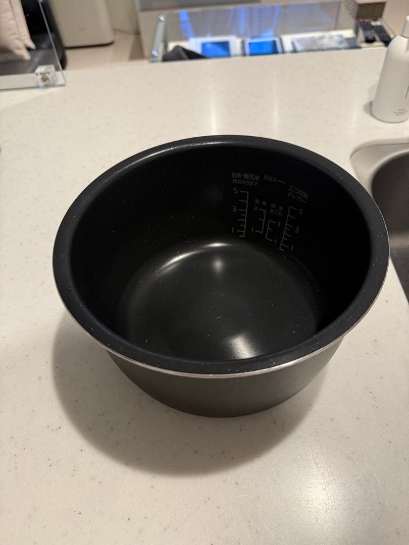 Panasonic 炊飯器 SR-R10A 2023年製