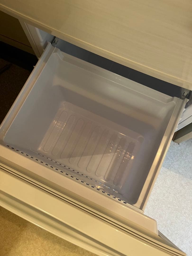 SHARP 冷蔵庫 SJ-D14F-W 約137L