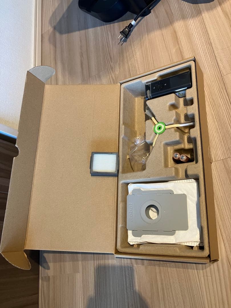 iRobot Roomba i7+ 【使用時間44.5h】　ルンバ