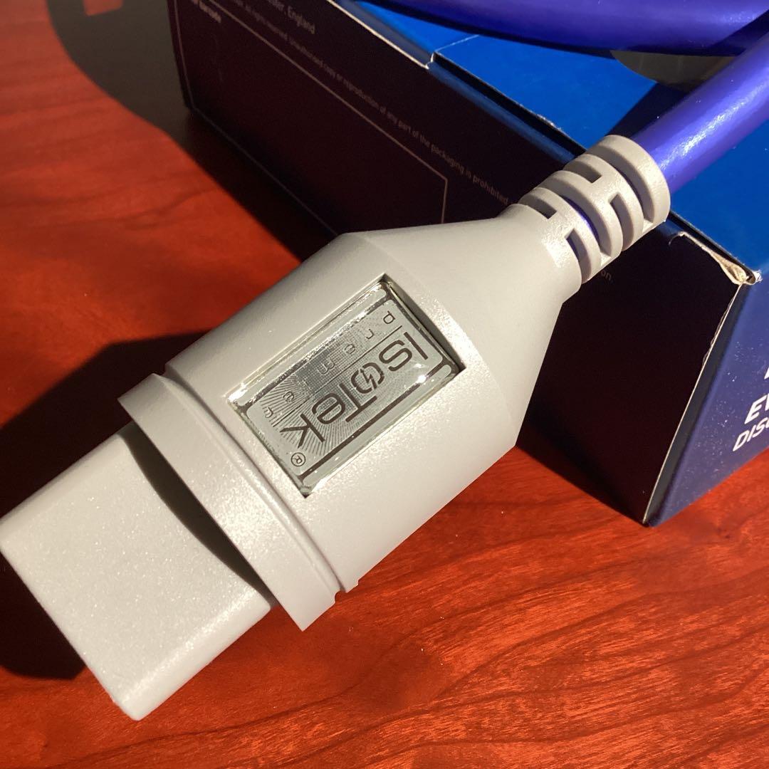 IsoTek V5 AQUARIUS パワー・コンディショナー