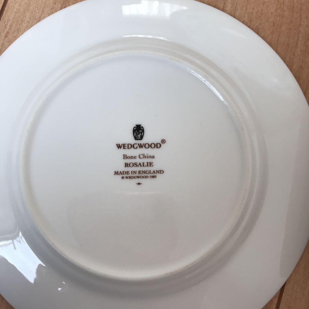 ウェッジウッド　ロザリー　26cm １枚、小皿６枚セット