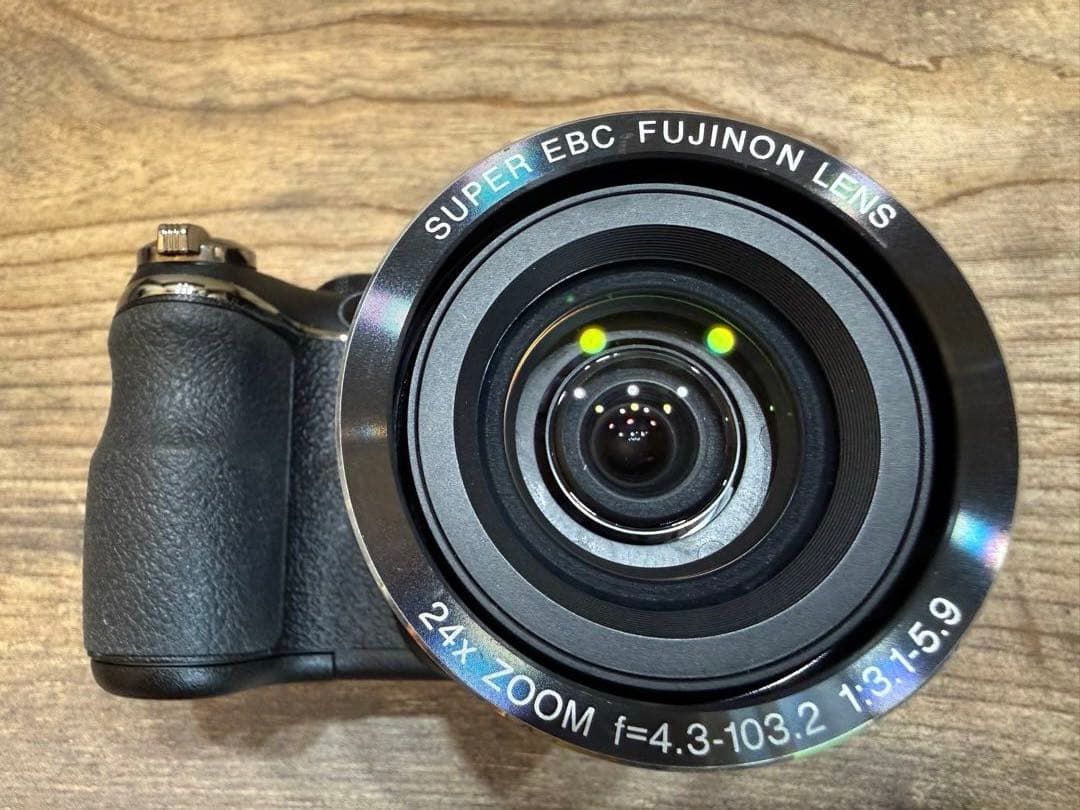 デジタルカメラ FUJIFILM FINEPIX S3200