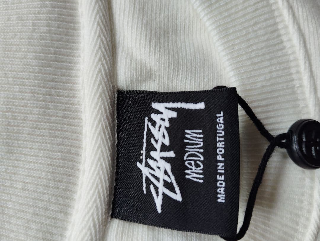 STUSSY ホワイト スウェット Mサイズ　５０%OFF 1/20まで出品