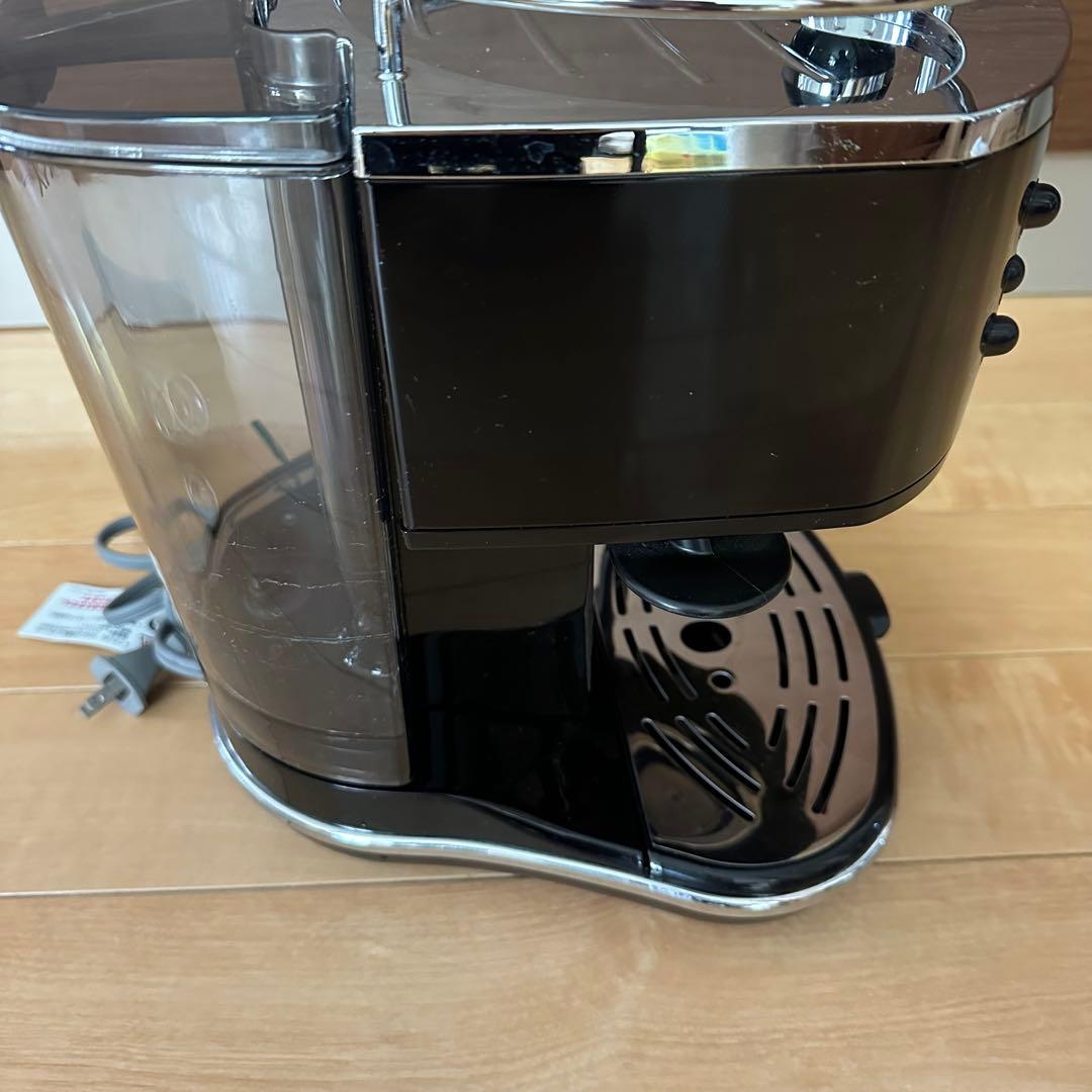 DeLonghi ECO310BK BLACK デロンギ　エスプレッソマシーン