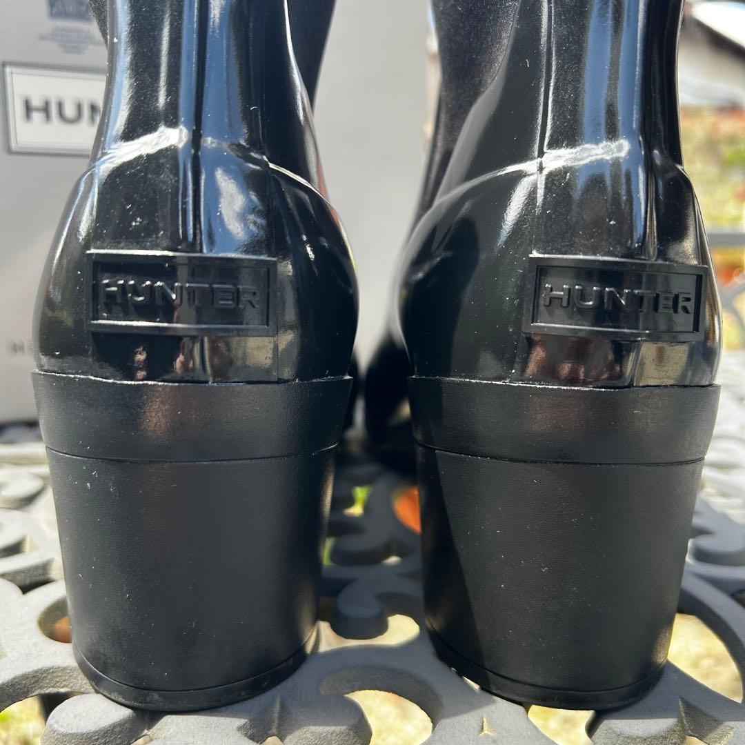 HUNTER リファインドミッドヒールグロス　ブラック　２５㎝　エナメル　UK6