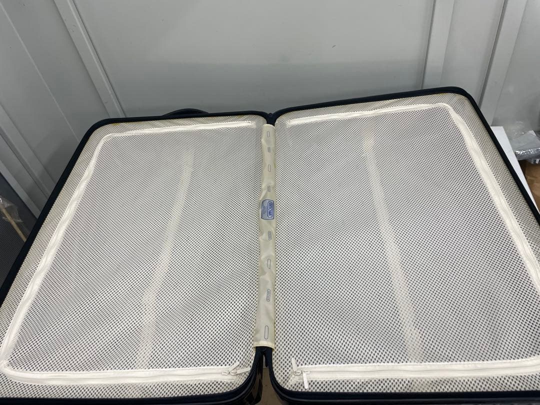 RIMOWA サルサエアー80L キャリーケース　ダークブルー