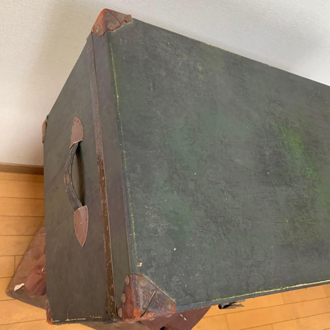 昭和レトロ/緑色の木製トランク 金色のエンブレム付き/収納箱/オブジェ/年代物