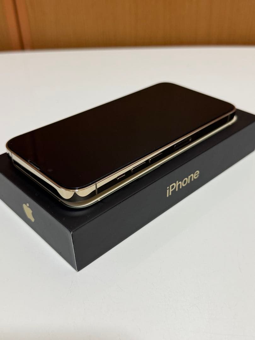 美品　Apple iPhone 13 Pro ゴールド 本体　256GB