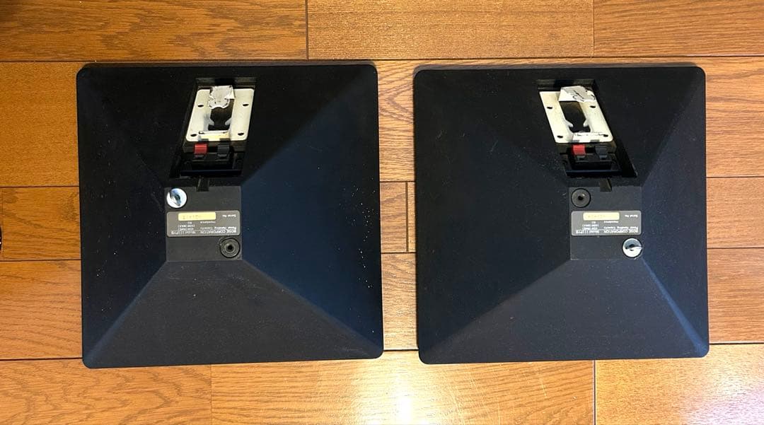 BOSE corporation 111PYB スピーカー 傾斜デザイン 黒