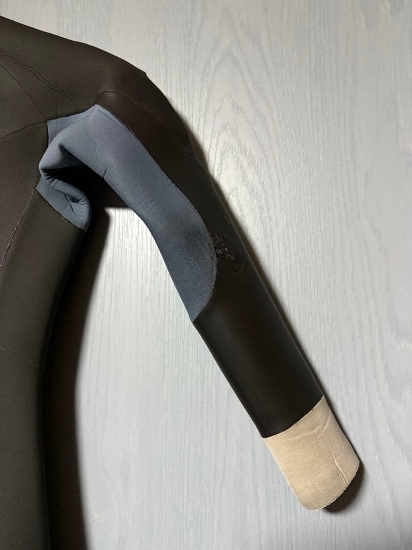 FELLON SURF☆ウエットスーツ（140㎝）