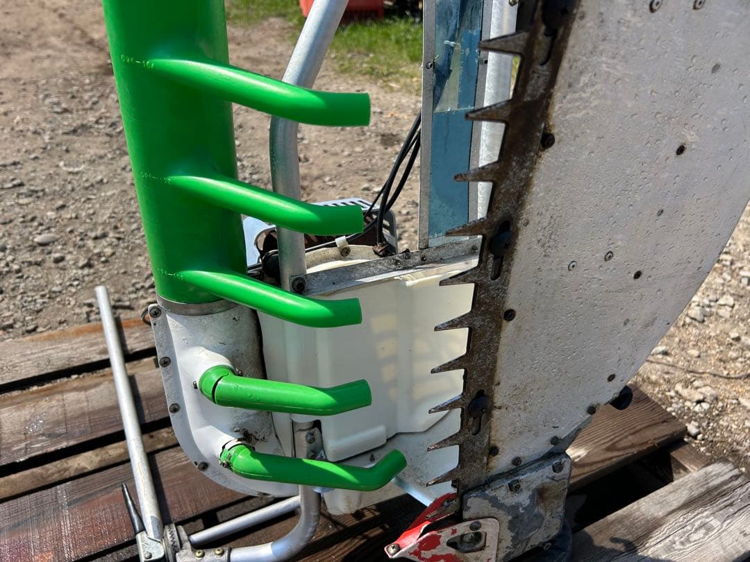 宮崎　落合 茶刈機　茶摘機　剪枝機 V8-1070 バリカン　刈ならし機 動画有