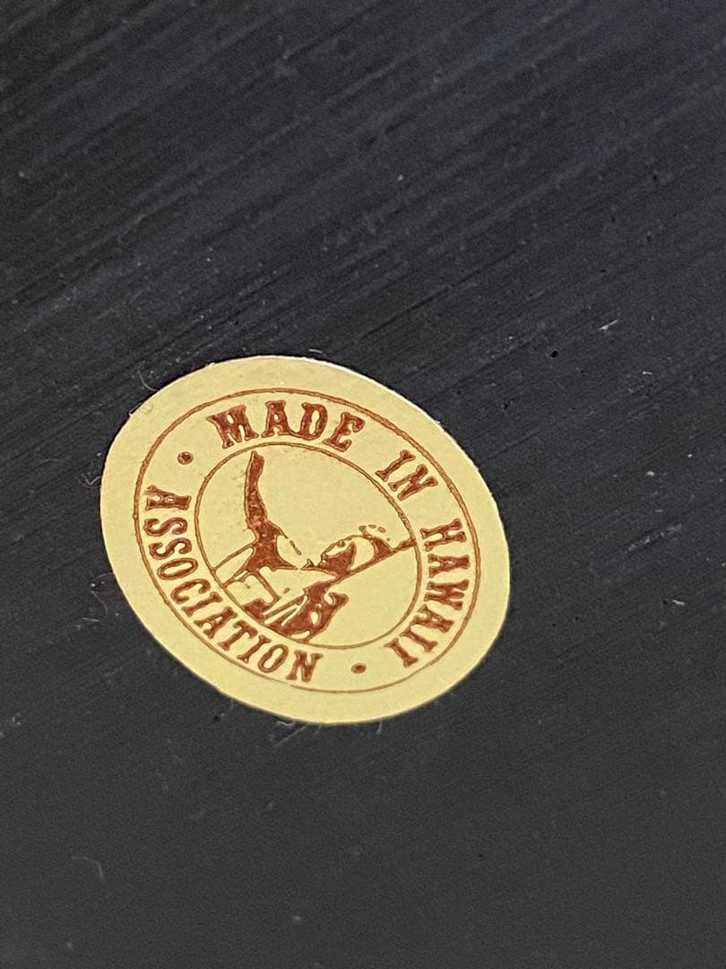 ハワイの宝石ペリドット　ハワイ島の神秘の宝石の木　ペリドットの木　モンキーポッド