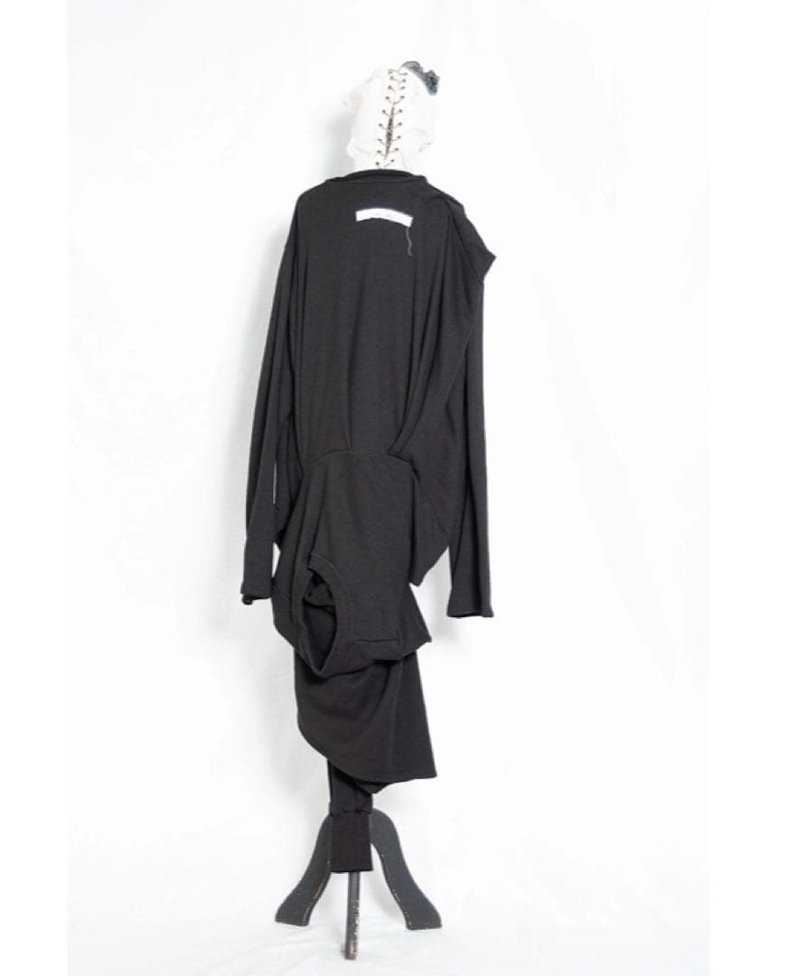 K*n様 alice auaa 新品　黒　ロングトップス　2ウェイ