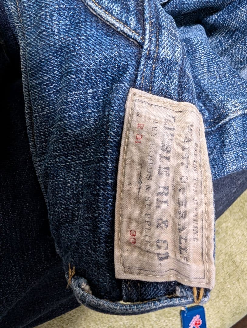 I*様 ダブルアールエル　ダークブルー ストレートデニム フライボタン 33×3