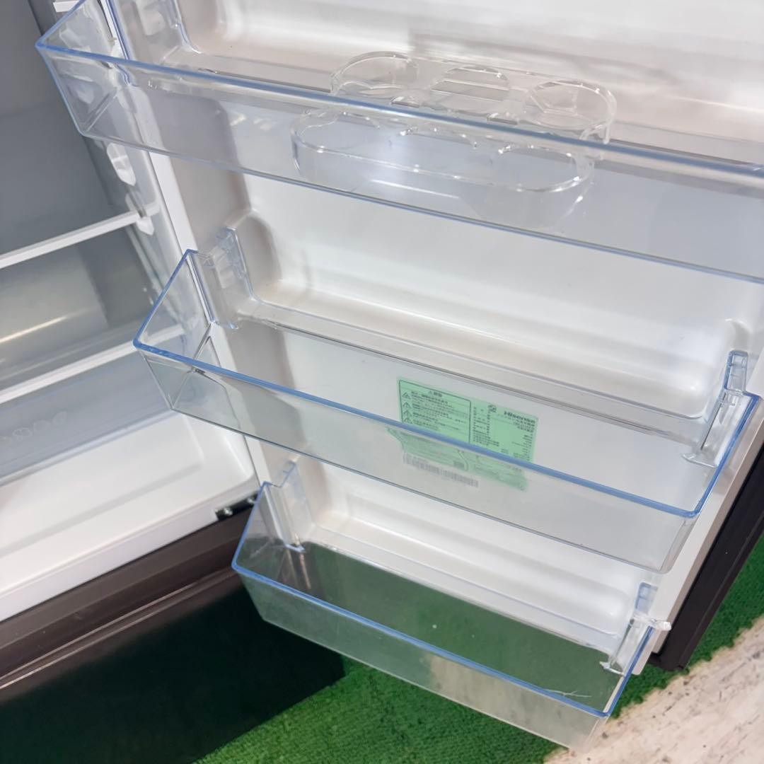 735 ブラックカラー　2023年製　冷蔵庫　100L〜200L 小型一人暮らし