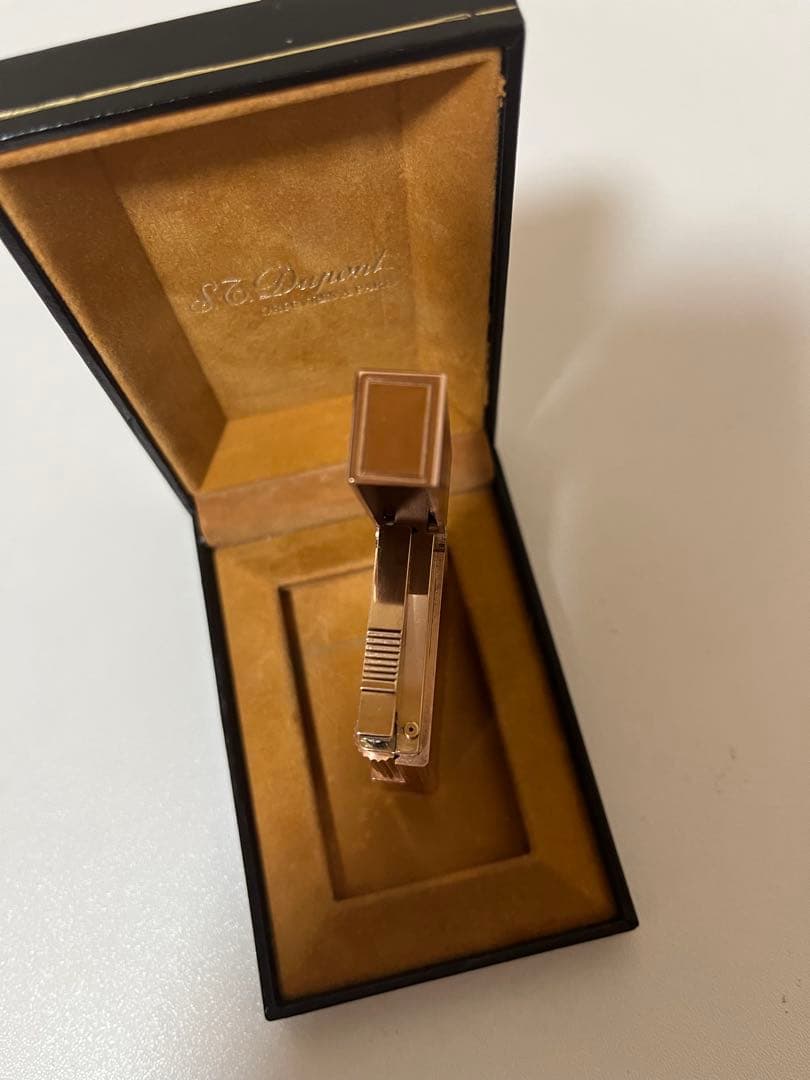 デュポンライター　ガスライター　超レアモデル、純正漆　高額モデル　ほぼ新品　本物