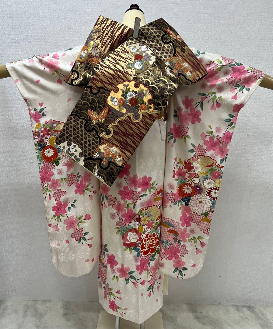 小柄な方　振り袖　フルセット　白　別誂長襦袢　成人式　金彩加工　刺繍入り　736