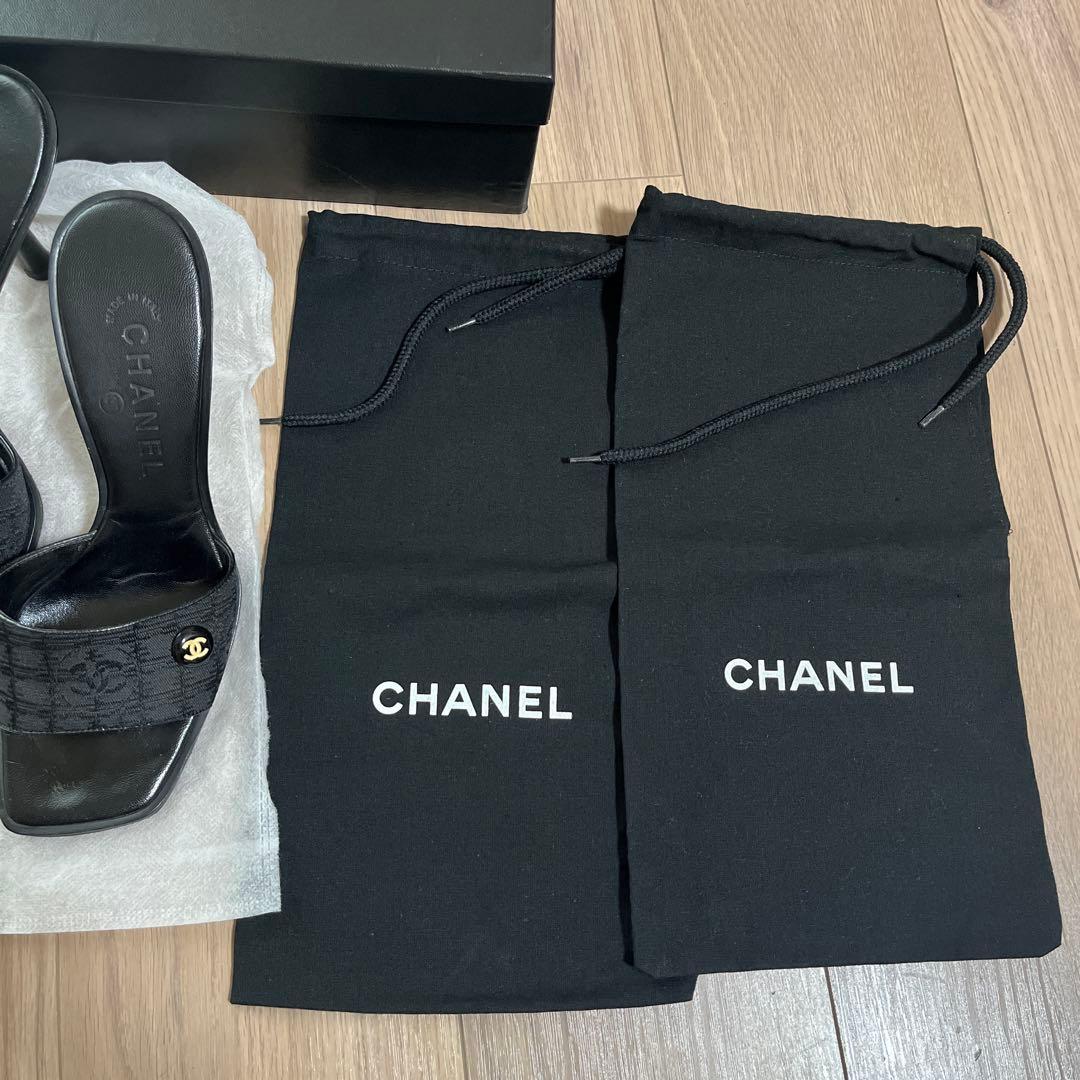 CHANEL ブラック ミュール 箱・保存袋付き