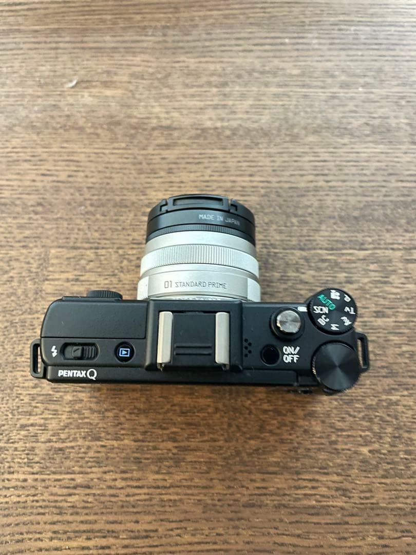 PENTAX Q （ブラック）ミラーレスカメラ 本体と付属品、純正箱に入れて発送
