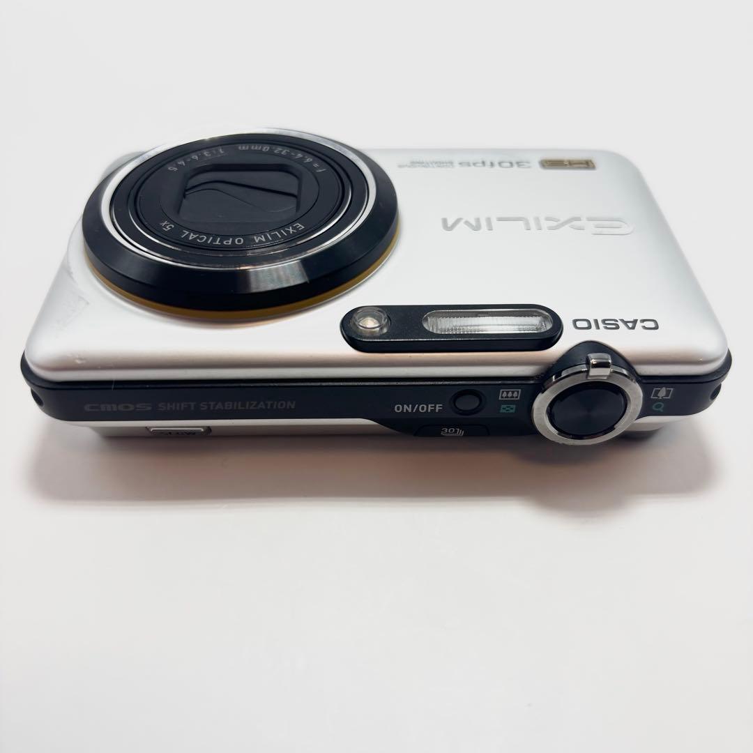 CASIO EXILIM EX-FC100 シルバー デジタルカメラ 訳あり品