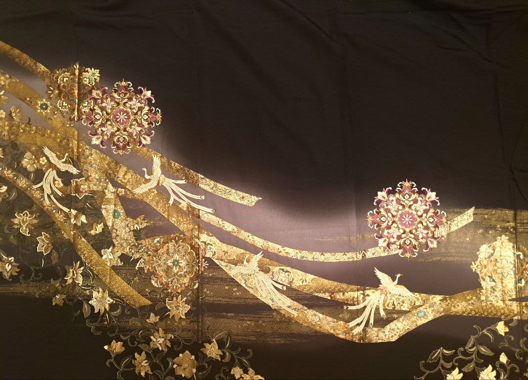 美品❇️豪華黒留袖　貝紫刺繍　 金銀彩　 比翼仕立て　５つ紋　フルセット